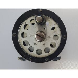 VINTAGE PFLUEGER PROGRESS NO. 1774 FLY FISHING REEL